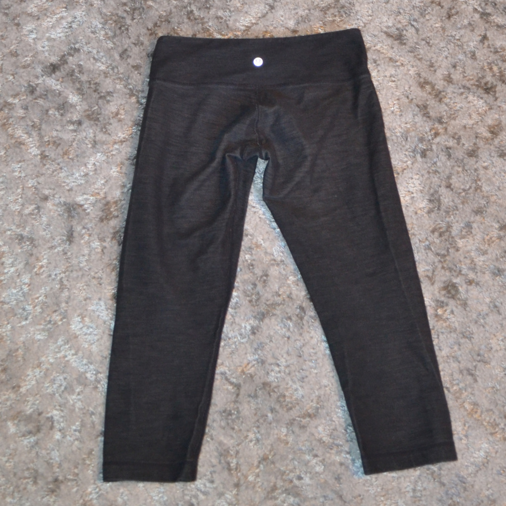 Lululemon 6 Wunder Capri - Picture 2 of 6